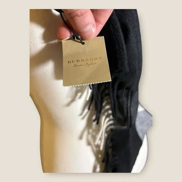 Burberry Unisex Black & Grey Plaid Wool Scarf Winter Neck Warmer - Picture 2 of 4